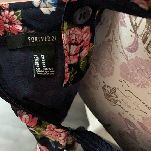 Forever 21 floral overalls - Picture 3 of 3